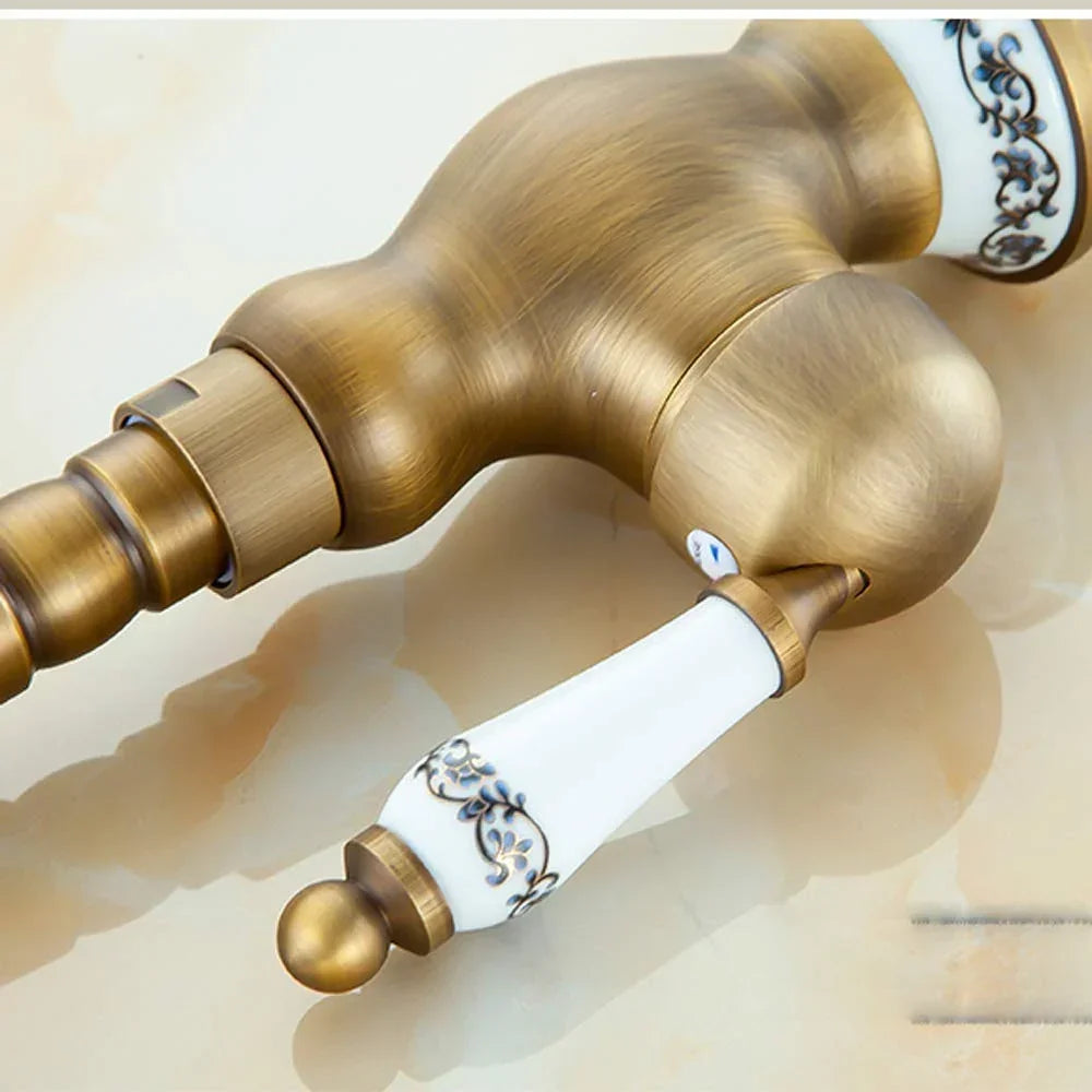 ברז יוקרתי למטבח בסגנון רטרו – דגם Retro - home-store.co.il