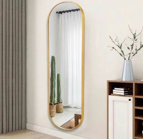 מראת גוף אובלית 50×150 ס"מ בצבע זהב – CUBINA - home-store.co.il