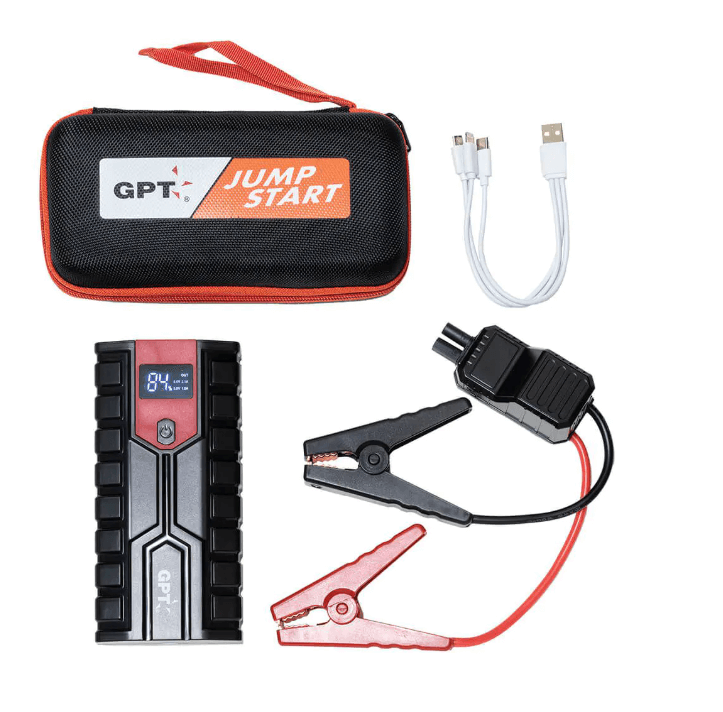 טעינת טלפון נייד באמצעות יציאת ה-USB של בוסטר ה-GPT.